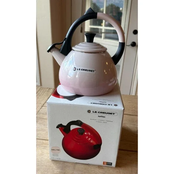 Le Creuset  Enamel On Steel Oolong Tea Kettle w/o Max Line 1.6 qt Shell Pink NEW - Picture 2 of 13